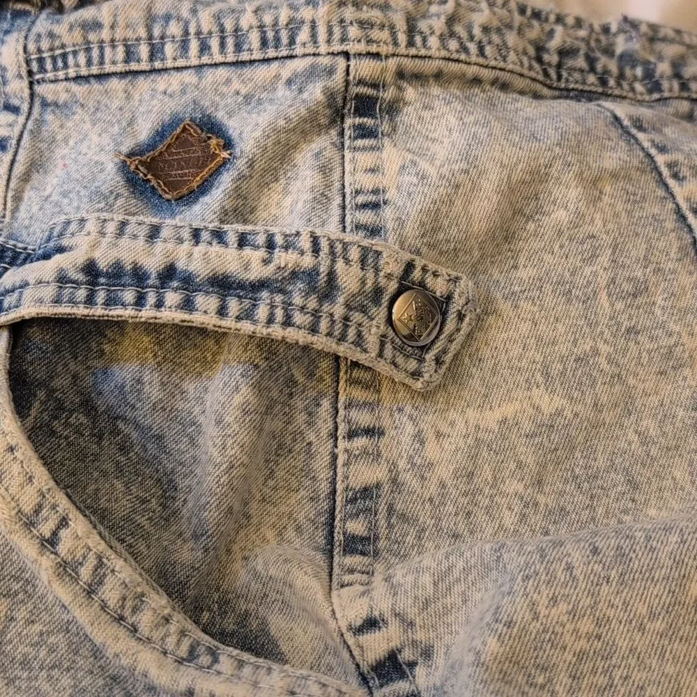 Vintage 80s women's acid wash denim skirt made‎ in Italy